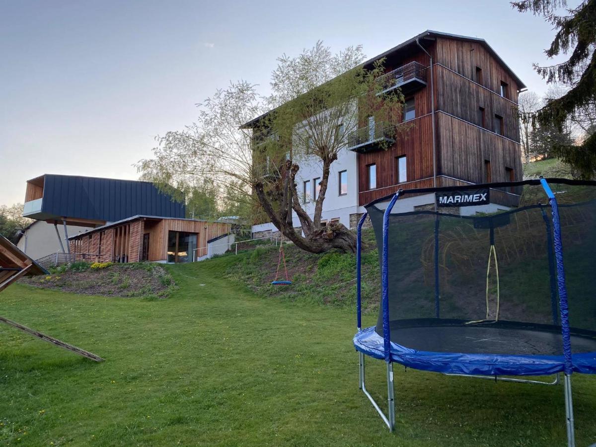 Apartman Stara Skola Vysoke nad Jizerou Exterior photo